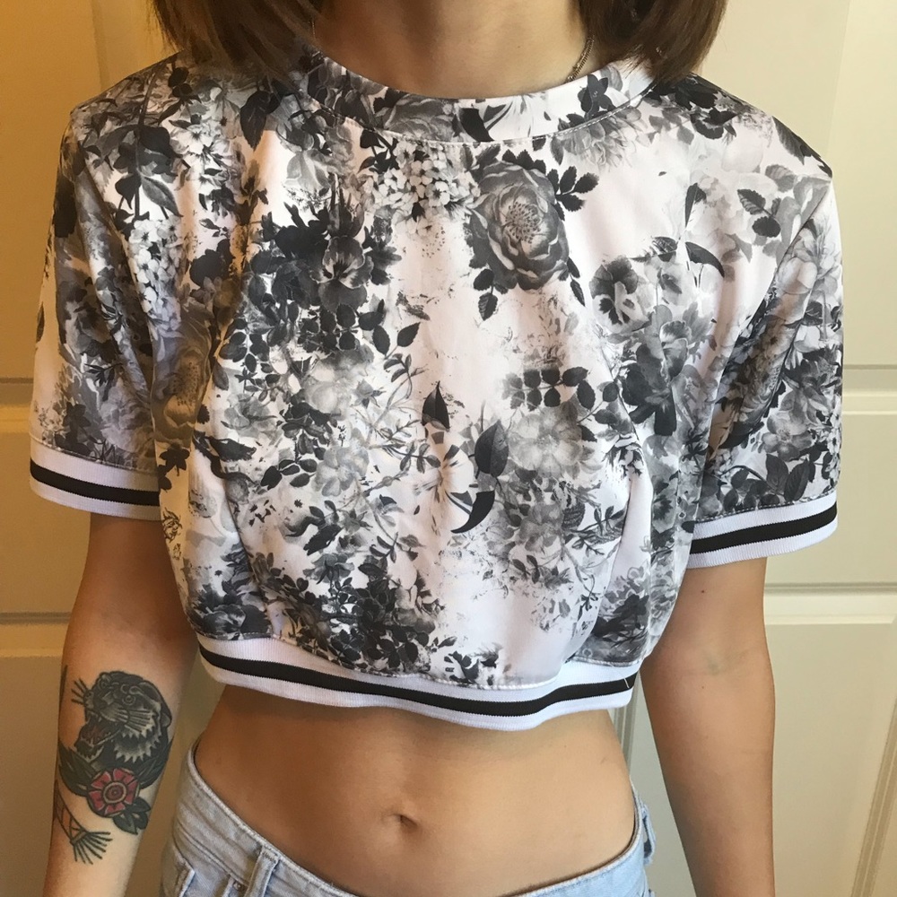 Crop top